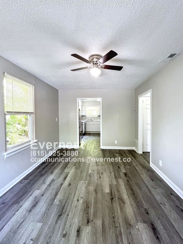 Building Photo - 1176 Sioux Terrace