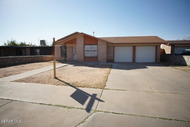 Primary Photo - 5766 Dalhart Dr