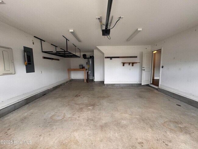 Building Photo - 120 Emerson Ln