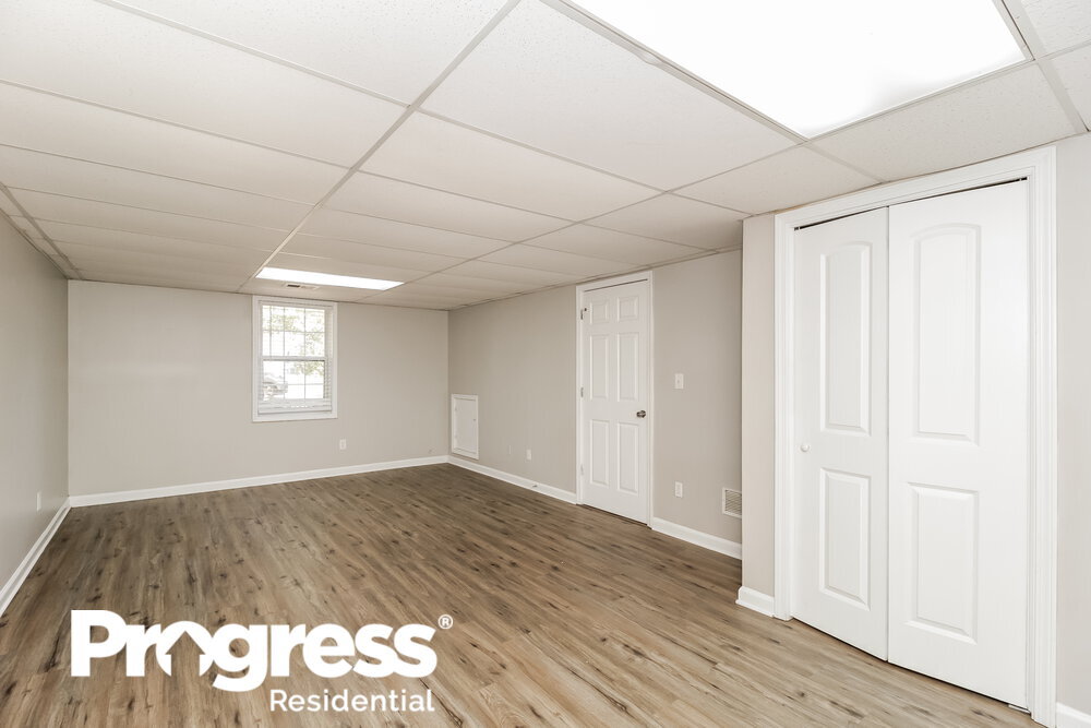 Building Photo - 4927 Lighthouse Pointe