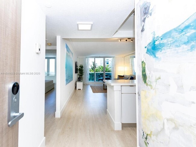 Building Photo - 2301 Collins Ave
