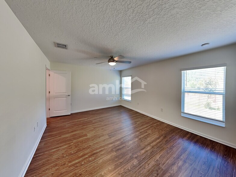 Building Photo - 4357 Seven Canyons Dr