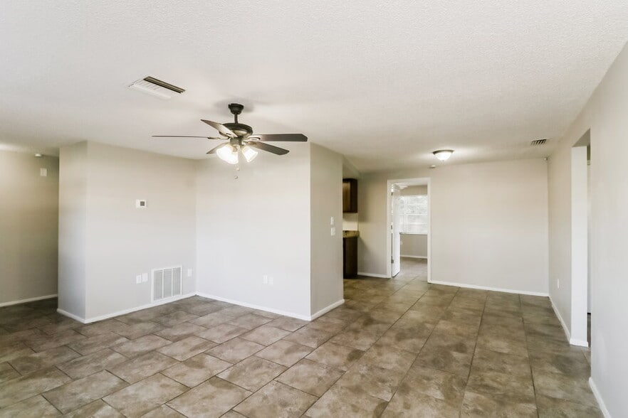 Building Photo - 11600 Nature Trail