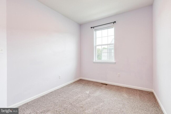 Building Photo - 2261 Kelston Pl