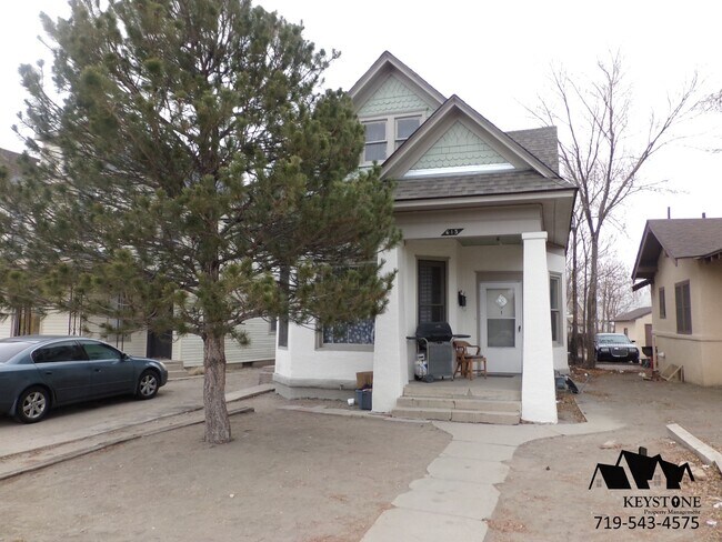 $400 Off Move In Special! Centrally Located 2nd Floor Apartment with 1 Bedroom/1 Bathroom - $800... - $400 Off Move In Special! Centrally Located 2nd Floor Apartment with 1 Bedroom/1 Bathroom  - $800...