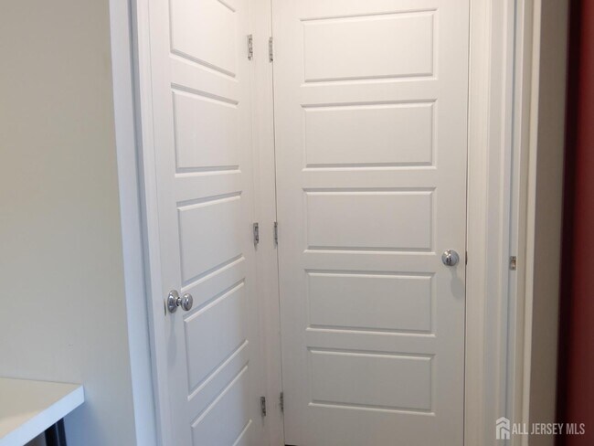 Building Photo - 5307 Ravens Crest Dr