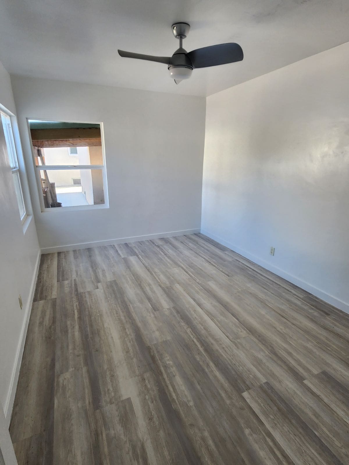Building Photo - 9642 Bryson Ave