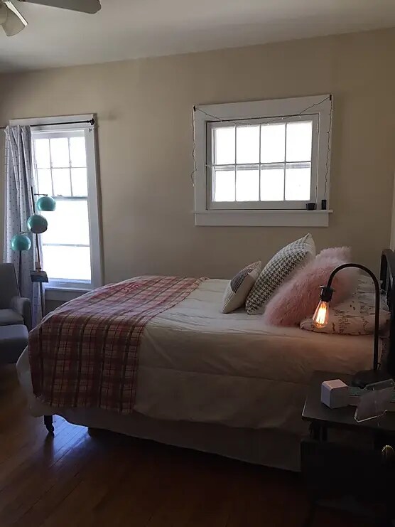 Building Photo - 321 Charles Avenue Southeast