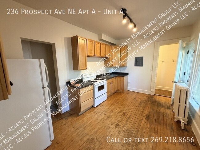 Building Photo - 236 Prospect Ave NE