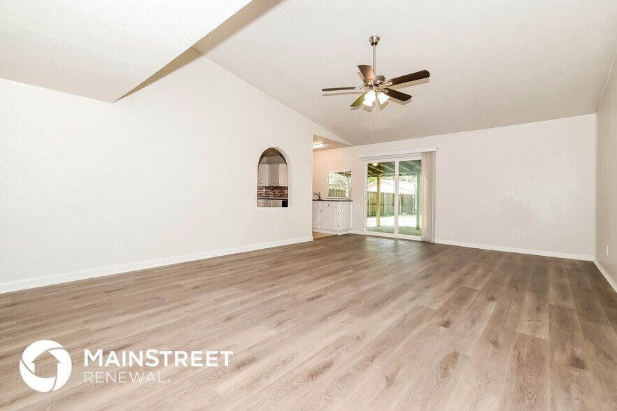 Building Photo - 6301 Casa Vista Dr