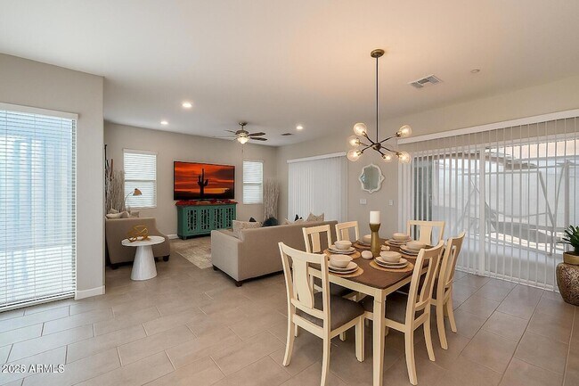 Building Photo - 1914 N 140th Ave