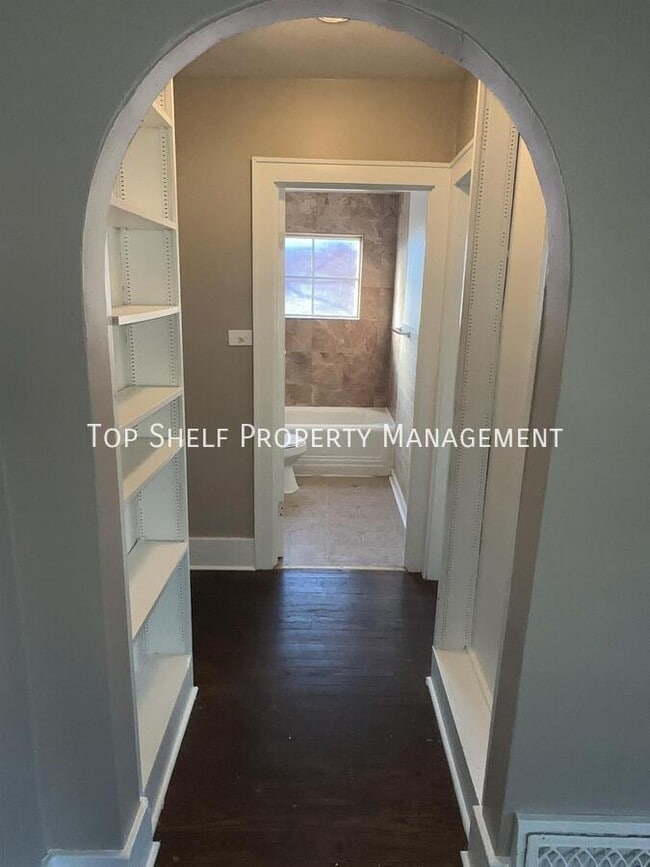 Building Photo - 3307 2nd Ave