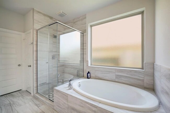 Building Photo - 8914 Milam Grove Dr