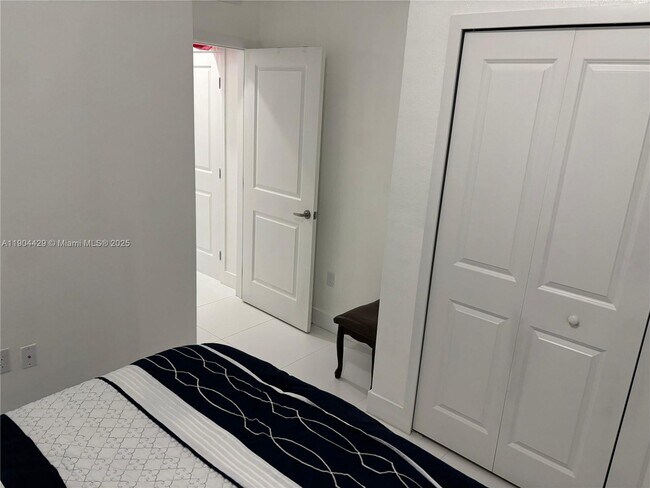 Building Photo - 30806 SW 192nd Ave