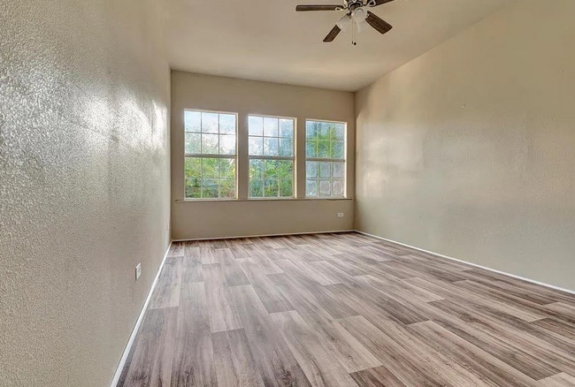 Building Photo - Cute 3 Bedroom 2 Bathroom Home!  Available Now