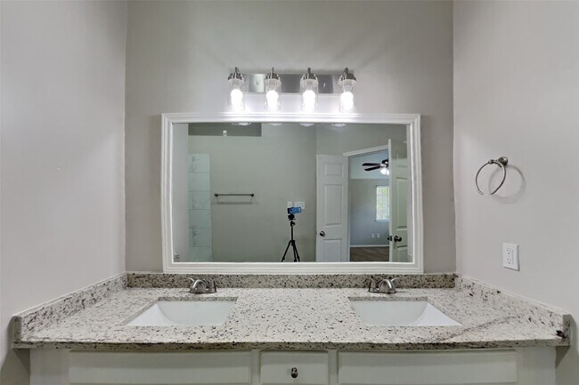 Building Photo - 4203 Mountain Peak Way