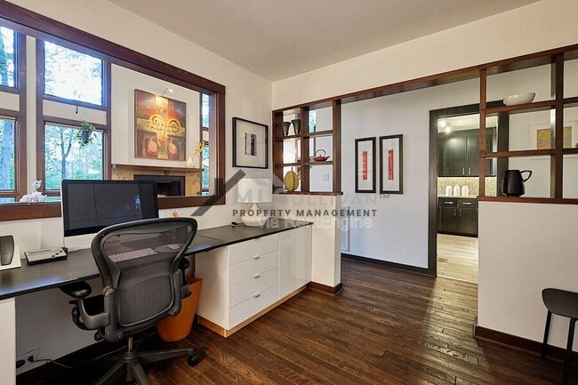 Building Photo - 500 Bayberry Dr