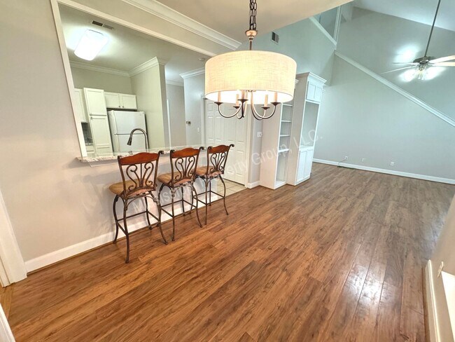 Building Photo - 3BD/3BA FOR RENT