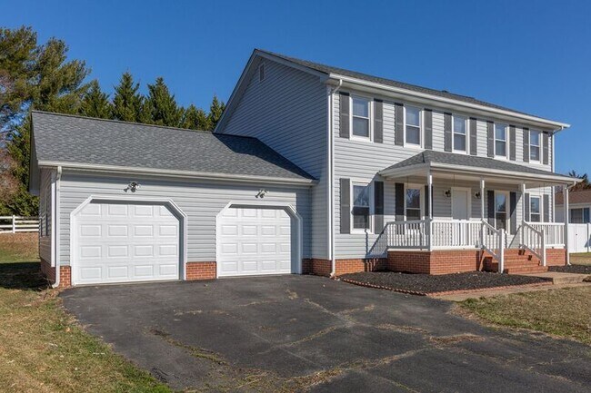 Building Photo - 35 Fox Run Ln