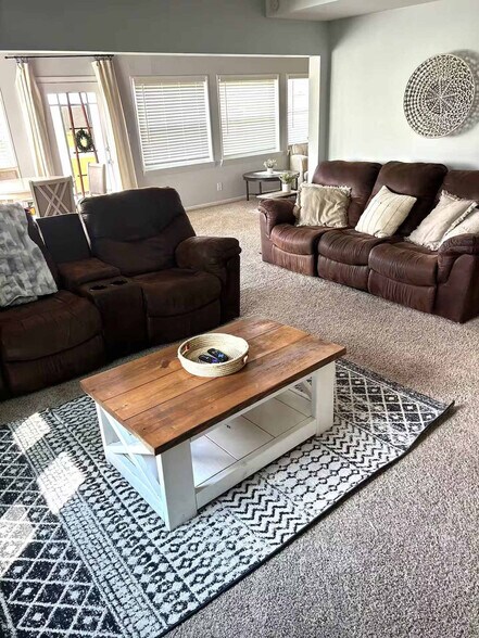 Building Photo - 6063 Station Way