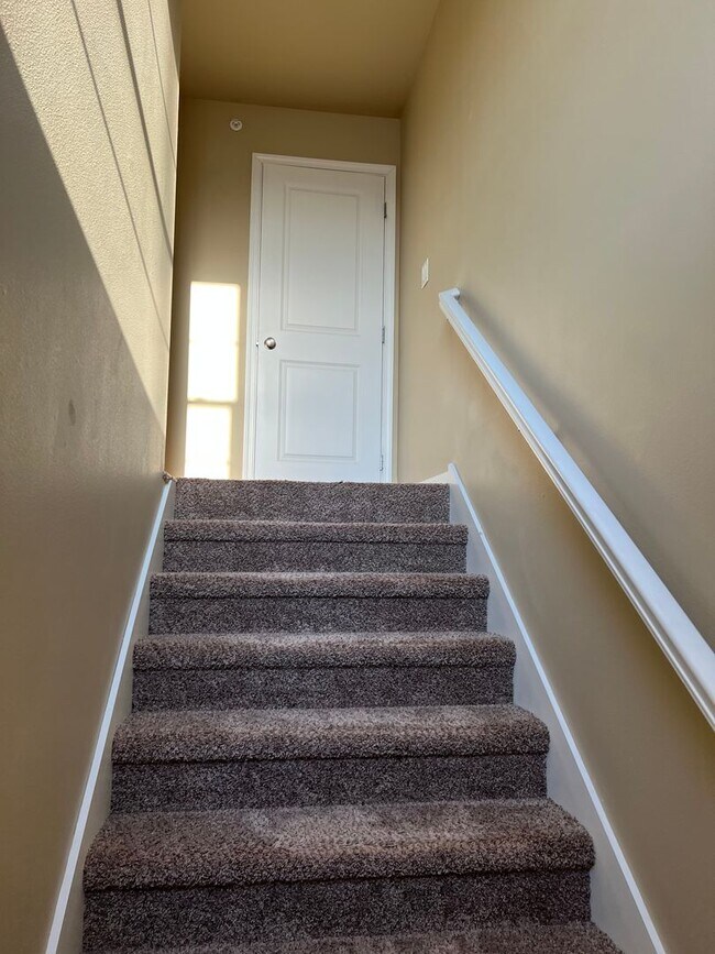 Building Photo - Great Home Available Johnston Schools