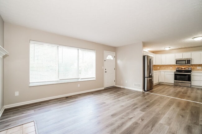Building Photo - 1700 Golden Cloud Ln