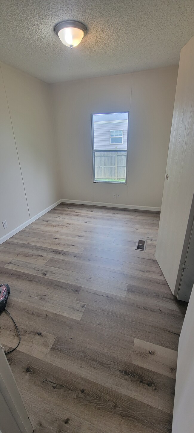 Building Photo - 627 TN-91