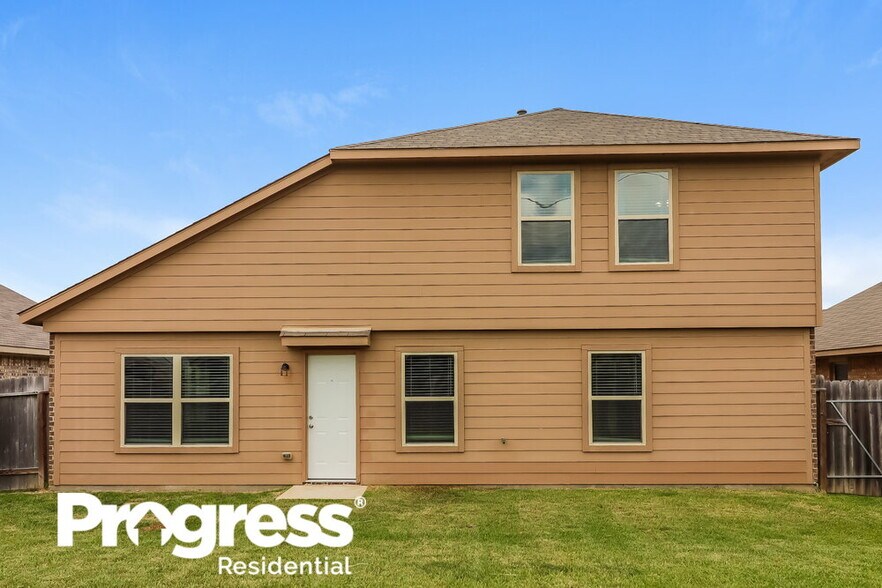 Building Photo - 23139 Robbers Nest Dr