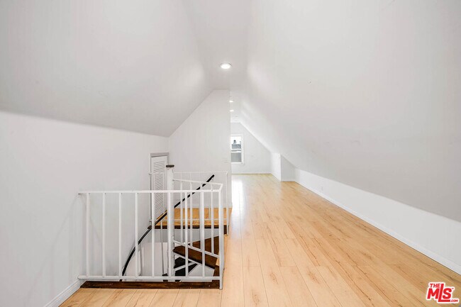 Building Photo - 6457 Surfside Way