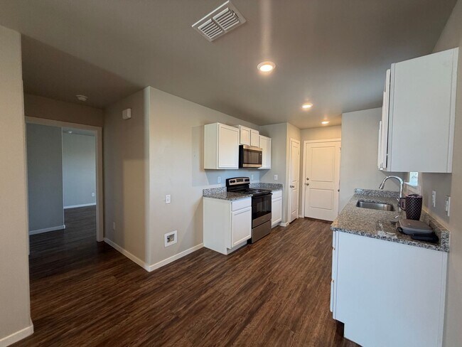 Building Photo - 3507 Tiffin Ave