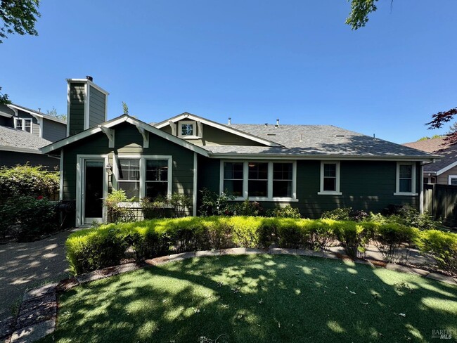 Building Photo - 33 Lande Way