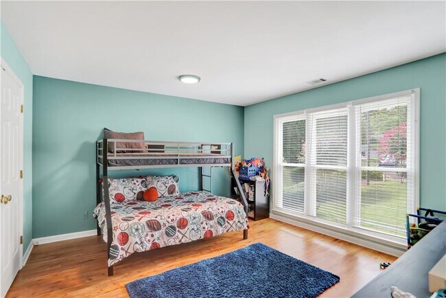 Building Photo - 745 Winterwind Way