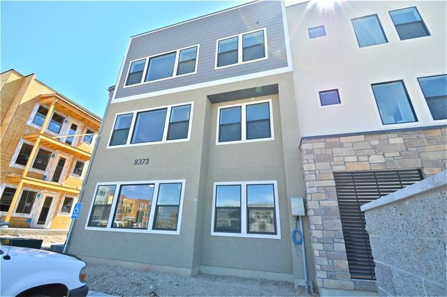 Building Photo - 8373 Iris Lumi Ln