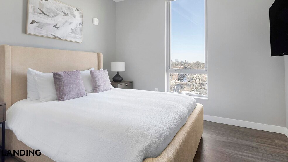 Building Photo - 299 DeBaliviere Ave