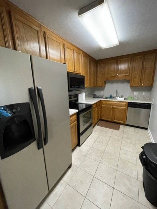 Building Photo - 449 Teal Ln