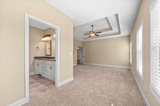 Building Photo - 3176 Porter Hills Dr