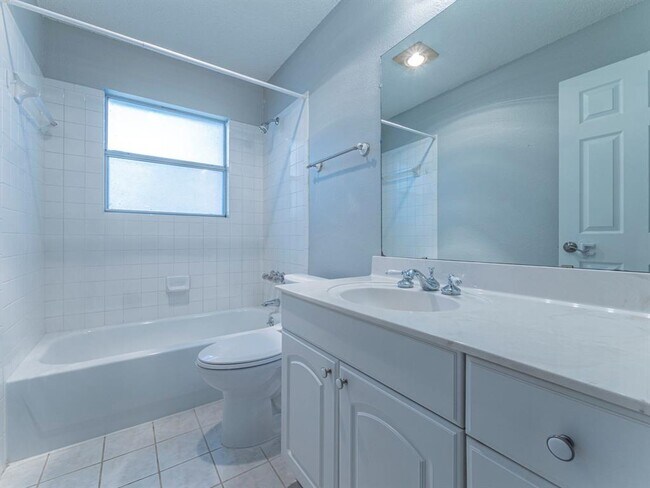 Building Photo - 2406 Dijon Dr