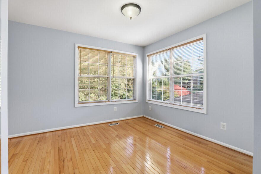 Building Photo - 8341 Marketree Cir