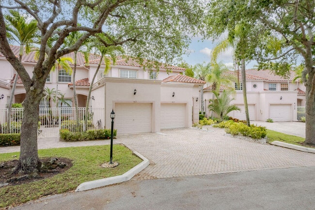 Building Photo - 8050 Aberdeen Dr