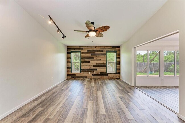 Building Photo - 8012 56th Ct E