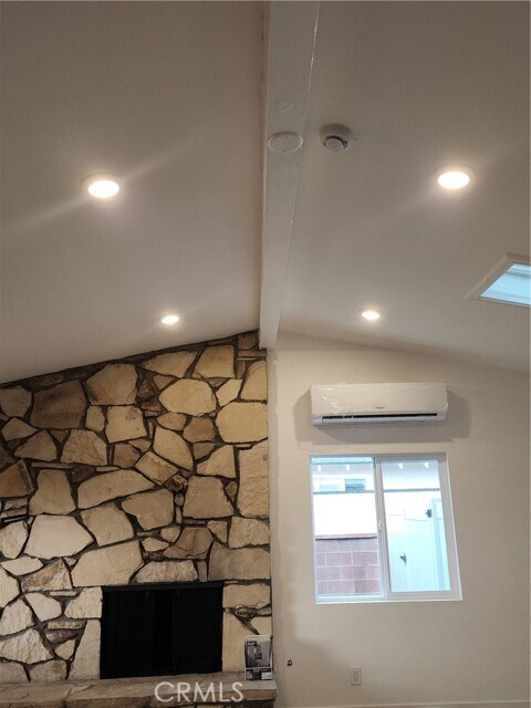 Building Photo - 9731 Joyzelle Dr