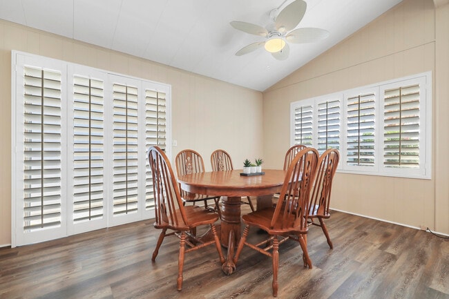 Building Photo - 74647 Azurite Cir E