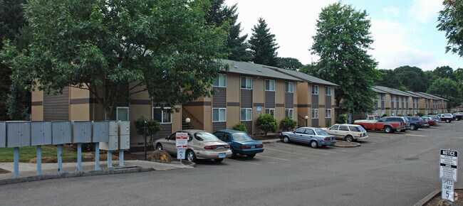Primary Photo - Briarwood Apartments