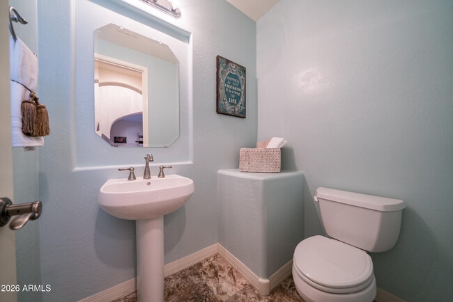 Building Photo - 2681 E Hampton Ln