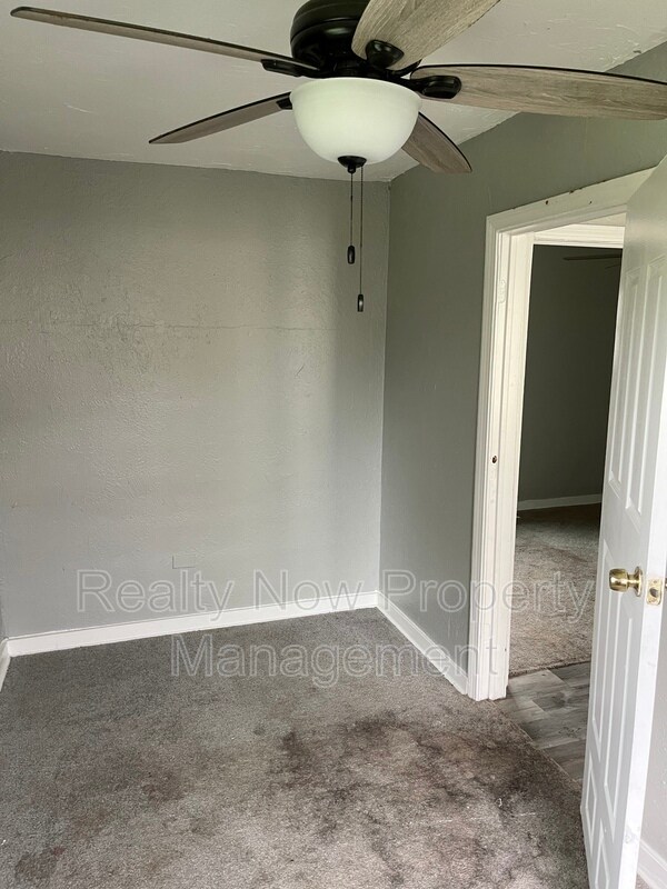 Building Photo - 3356 W 33rd St