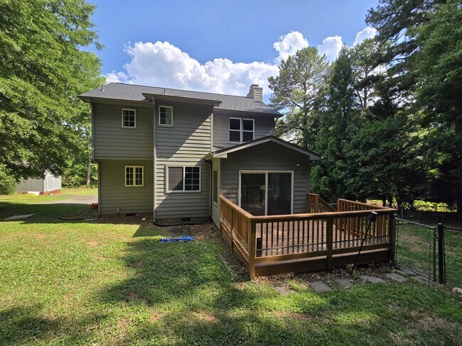 Building Photo - 2808 Livery Way
