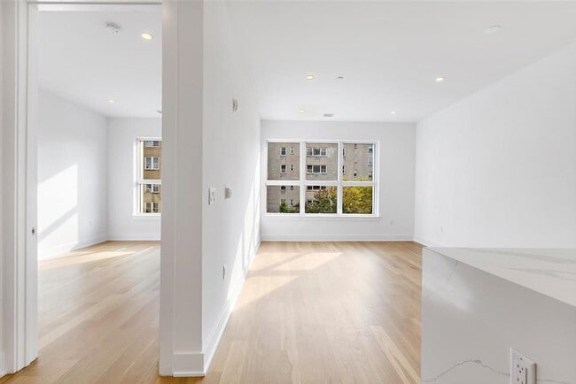 Building Photo - 6025 JFK Blvd E
