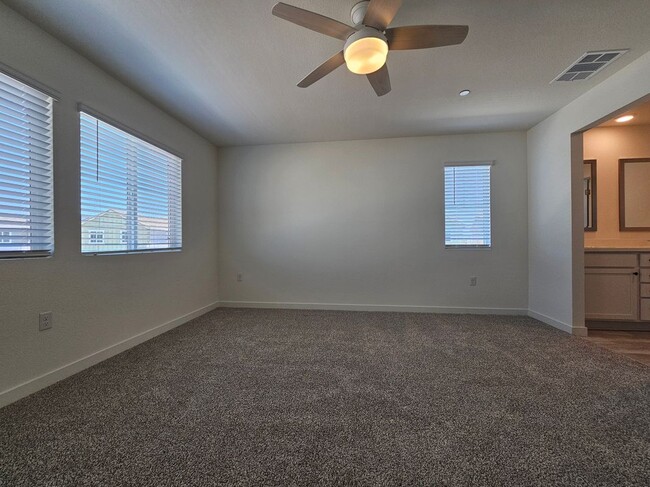 Building Photo - 8296 Whippersnapper Way