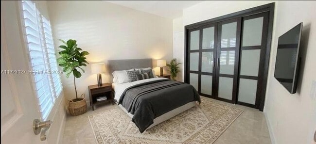 Building Photo - 100 S Prospect Dr