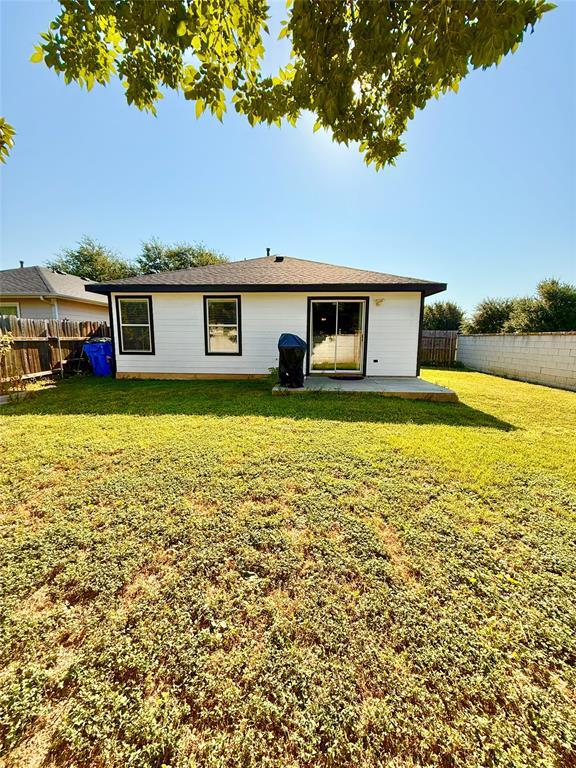 Building Photo - 13000 Maidenhair Tr